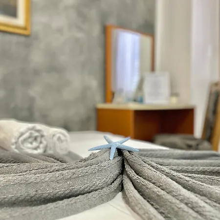 Kelly's Hotel 3*